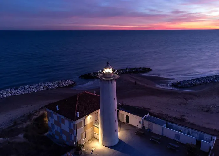 Sea Breeze And Rooftop Pool